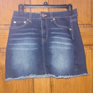 Mid rise denim skirt